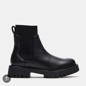 Steve Madden Black Chunky Ankle Booties